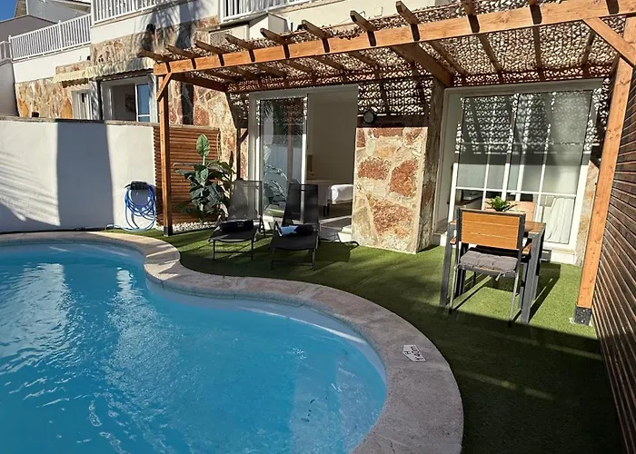 Palmview Private Pool